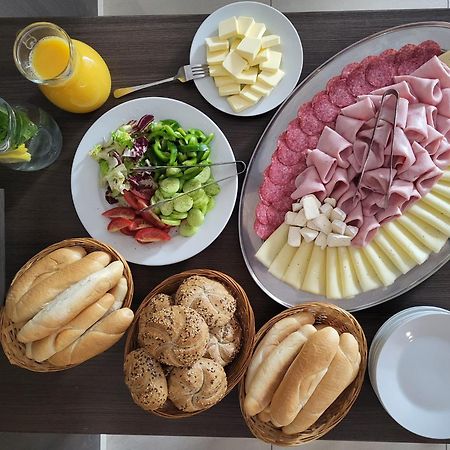 Penzion U Brazdu Ivancice 外观 照片