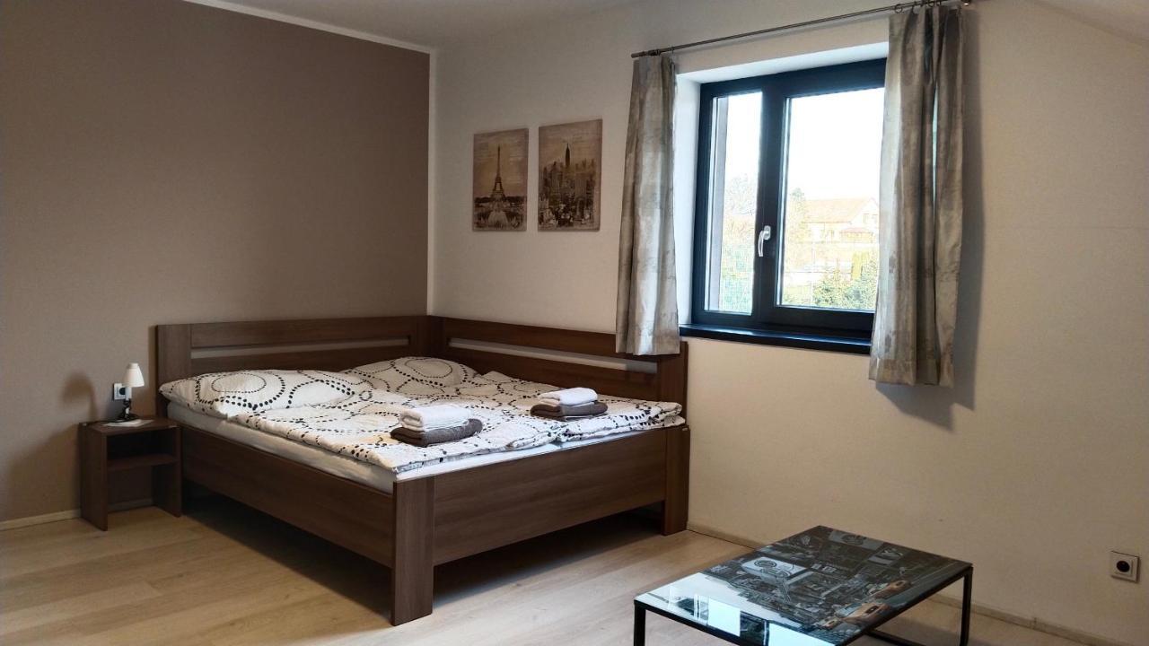 Penzion U Brazdu Ivancice 外观 照片